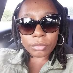 Meet your Posher, Monique